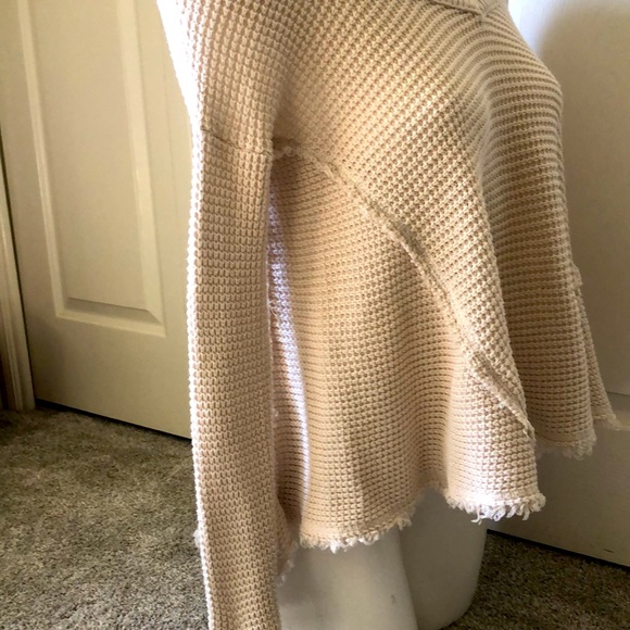 Free People Women’s XS Waffle Weave Knit V Neck Cream Sweater - Picture 5 of 7